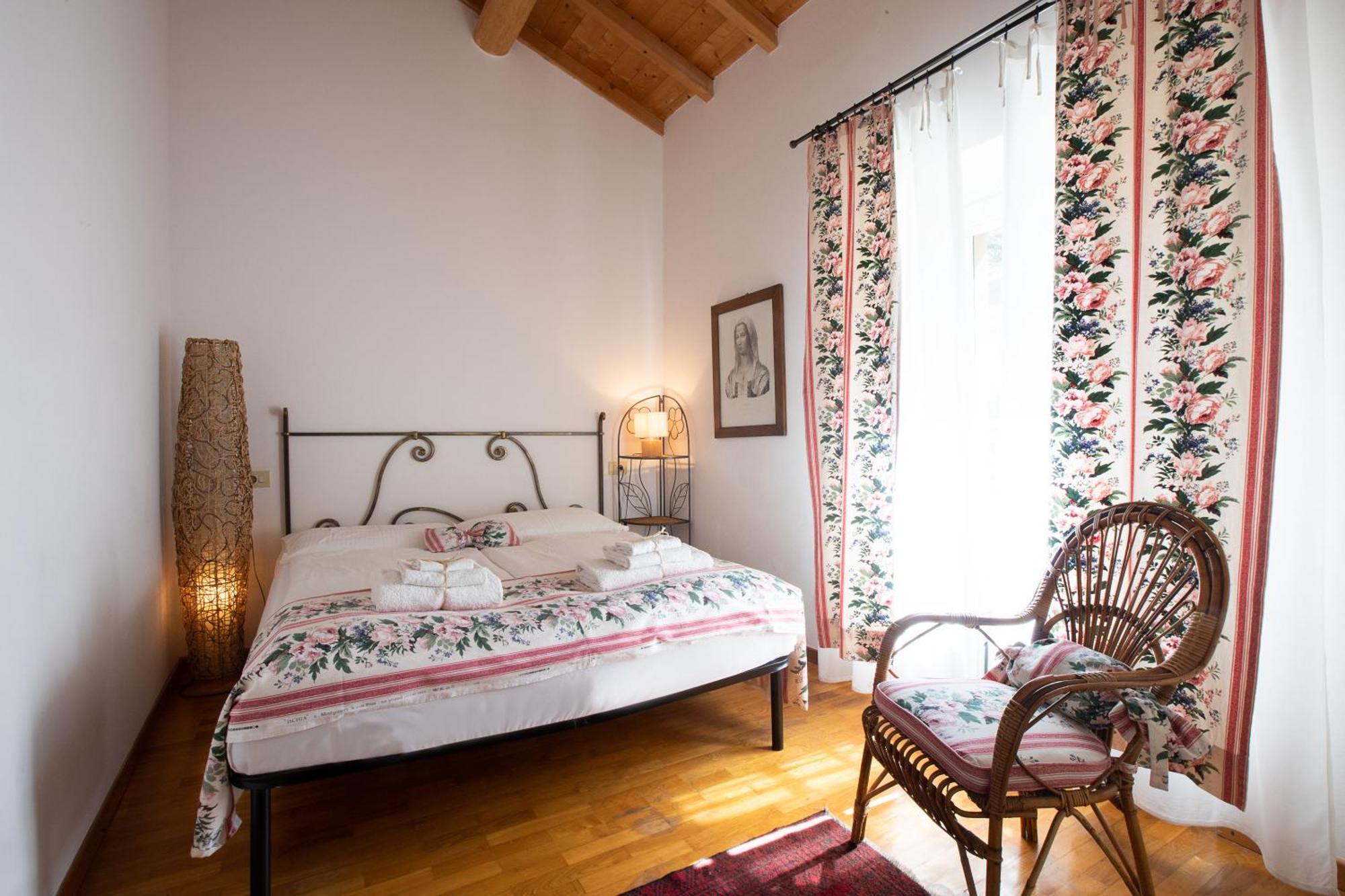 ريفا ديل غاردا Villa Angelica الغرفة الصورة